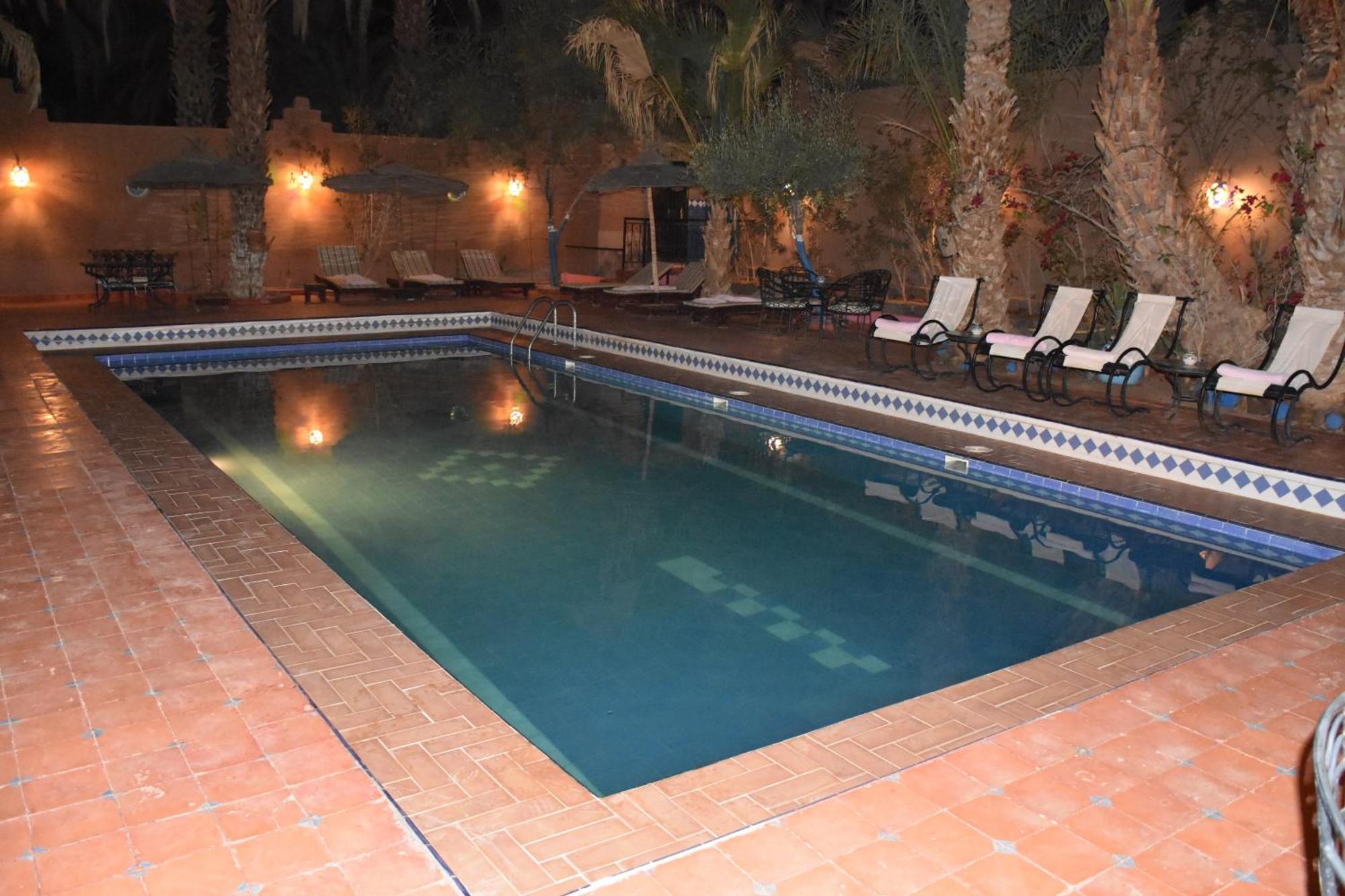 Riad Le Petit Jardin زڭورة المظهر الخارجي الصورة