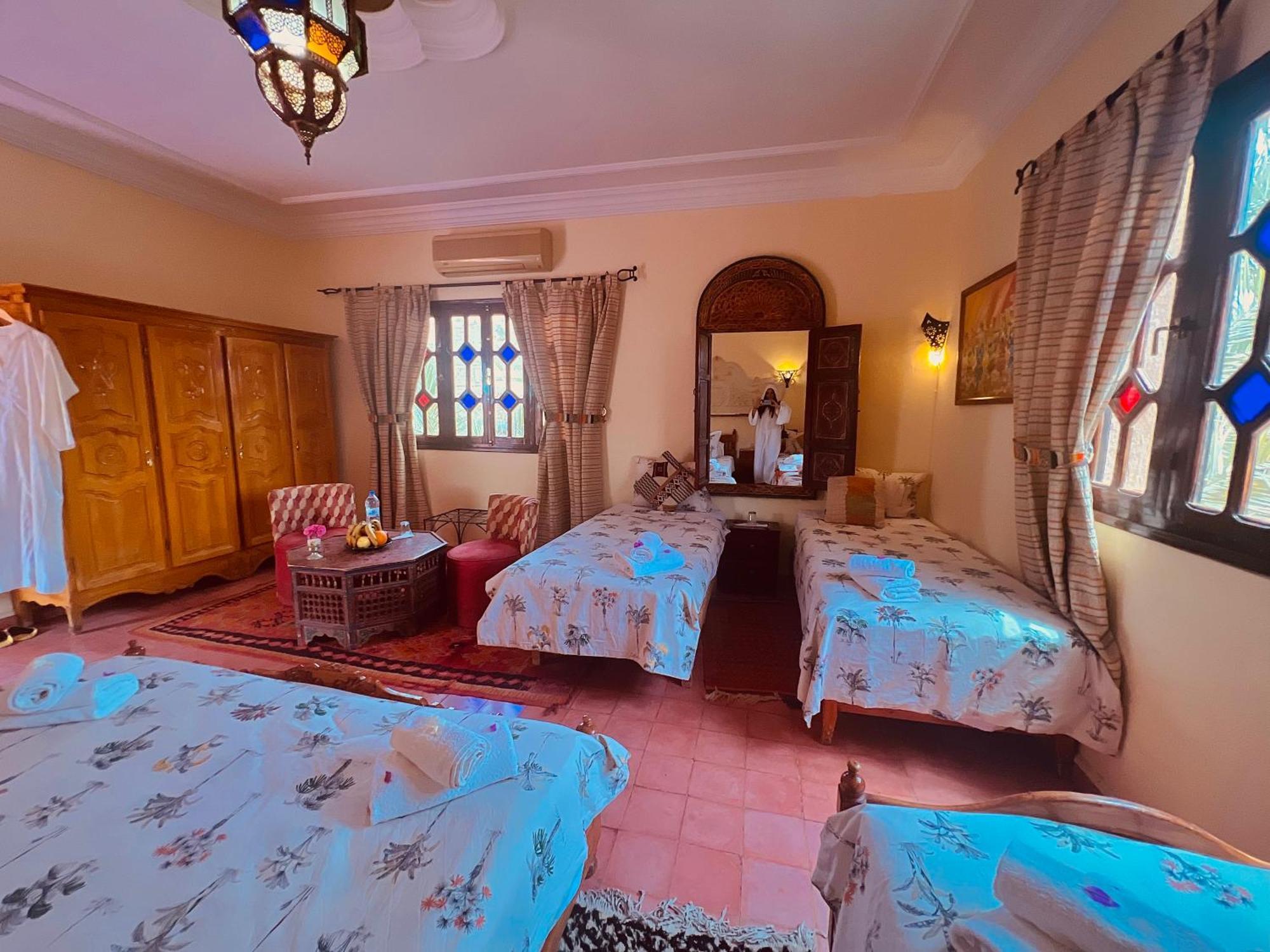 Riad Le Petit Jardin زڭورة المظهر الخارجي الصورة