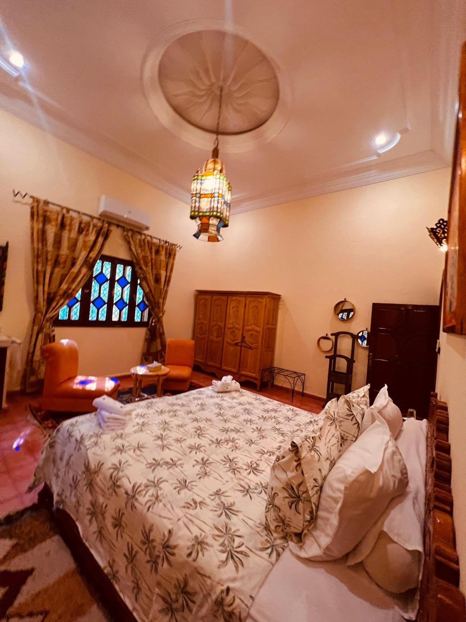 Riad Le Petit Jardin زڭورة المظهر الخارجي الصورة