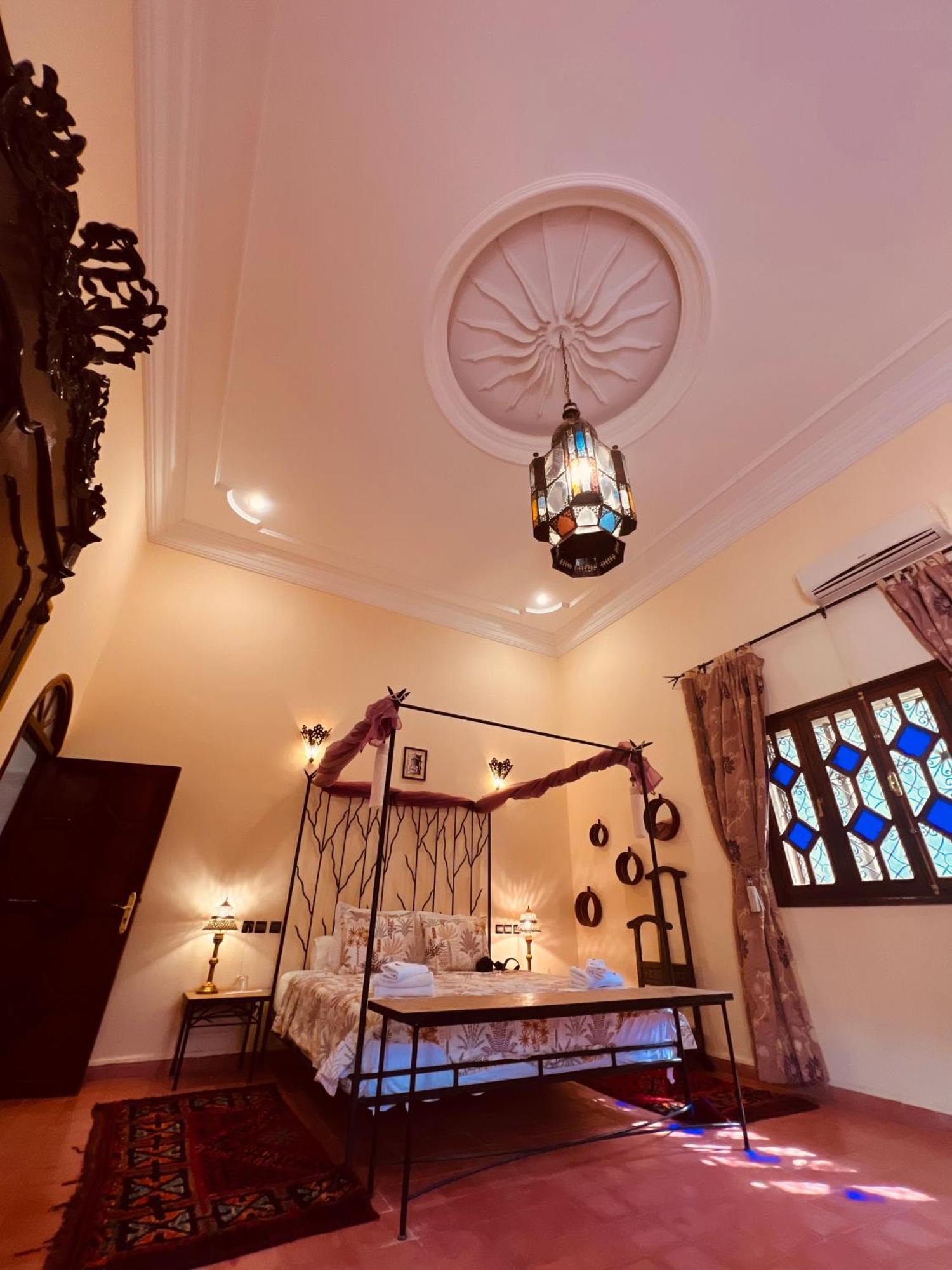 Riad Le Petit Jardin زڭورة المظهر الخارجي الصورة