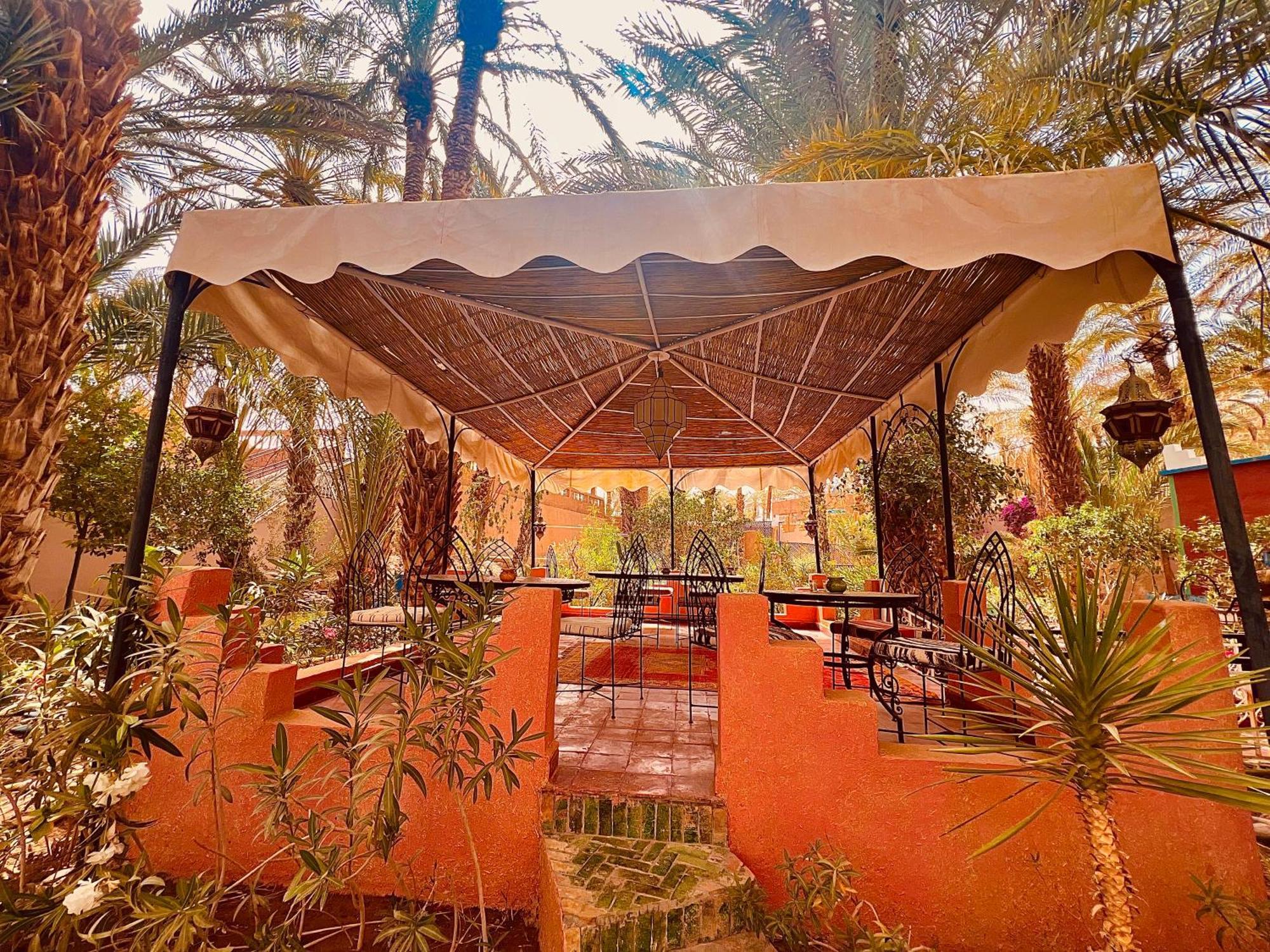 Riad Le Petit Jardin زڭورة المظهر الخارجي الصورة