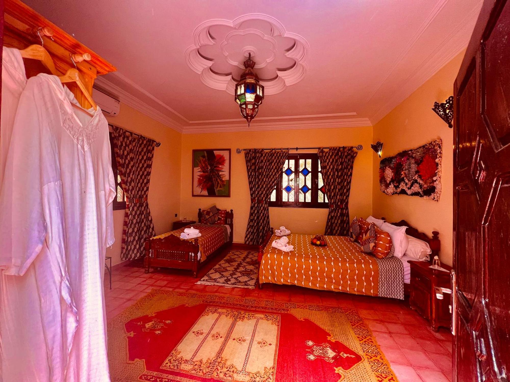 Riad Le Petit Jardin زڭورة المظهر الخارجي الصورة
