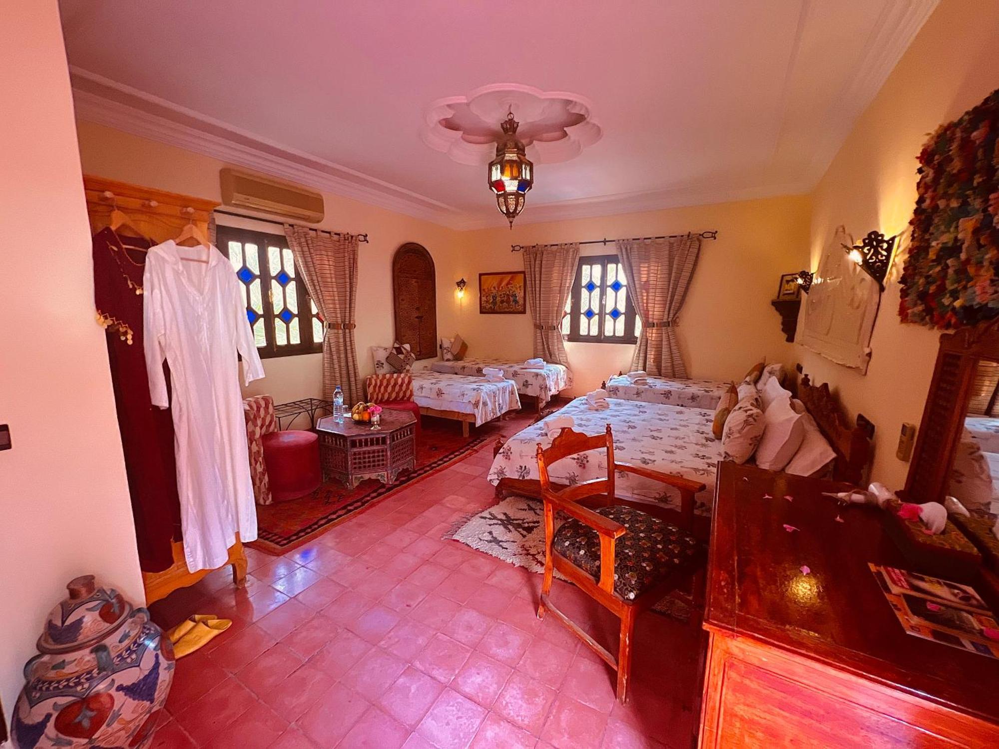 Riad Le Petit Jardin زڭورة المظهر الخارجي الصورة