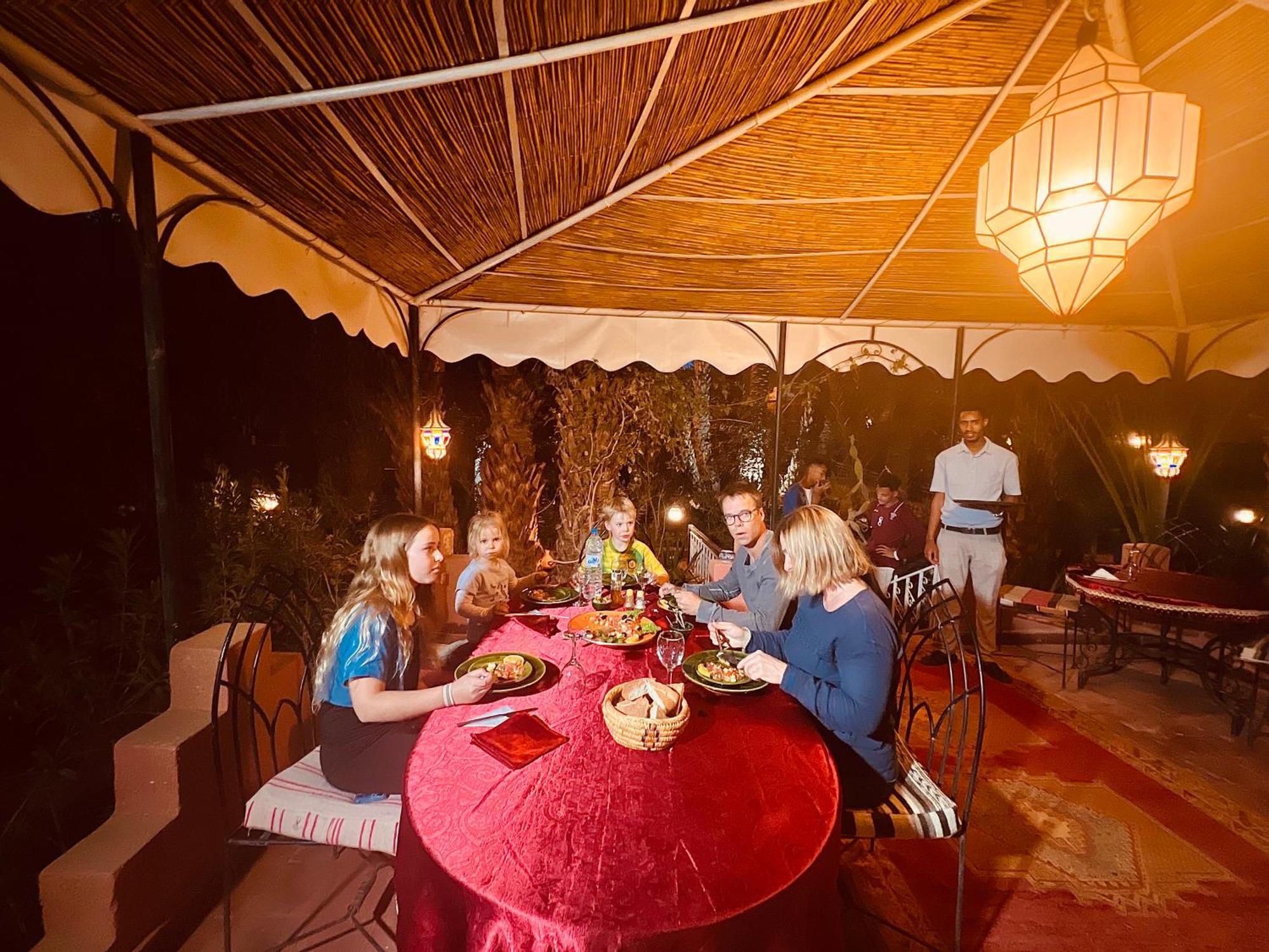 Riad Le Petit Jardin زڭورة المظهر الخارجي الصورة